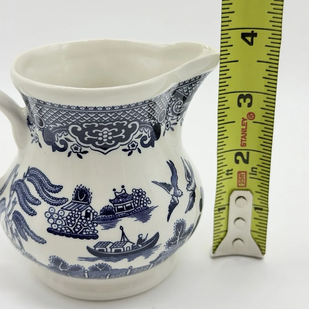 Churchill‎ England Blue Willow Creamer Pitcher Georgian Shape 4